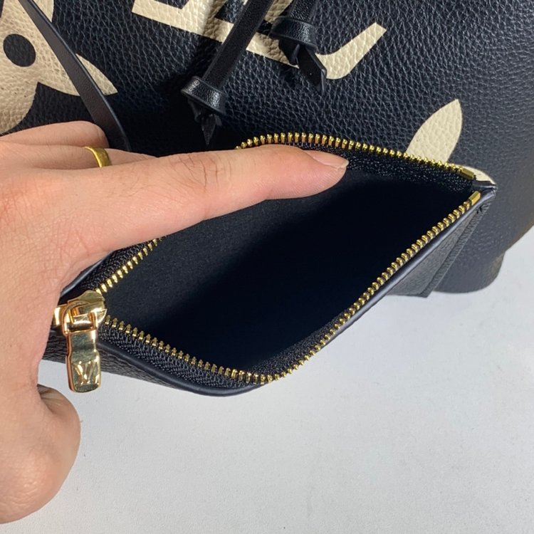 Louis Vuitton （ルイヴィトン） ショルダーバッグ 26x26x17.5 cm-BRAND OFF