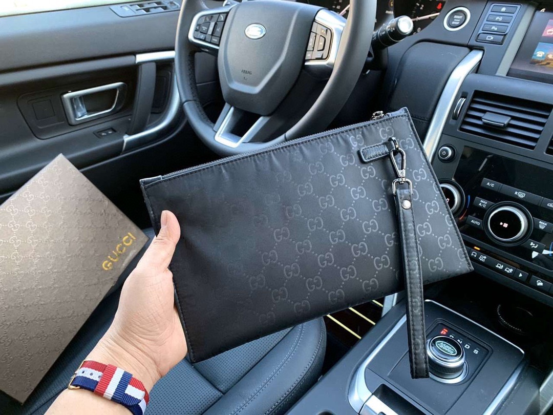 GUCCI 〔グッチ 〕クラッチバッグ-BRAND OFF