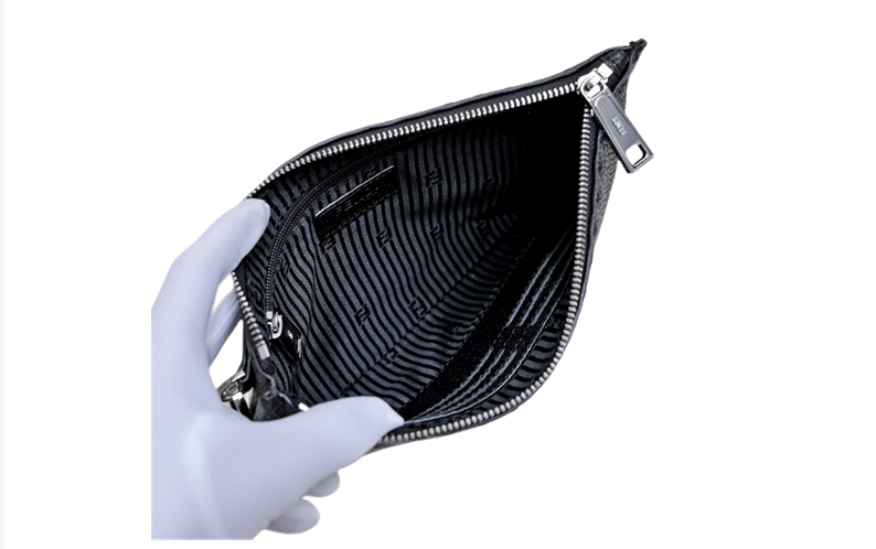 【 FENDI 公式 旗艦店】フェンディ クラッチバッグ 当日出荷 好評に付き再入荷！ 黒 30*20*1CM-BRAND OFF