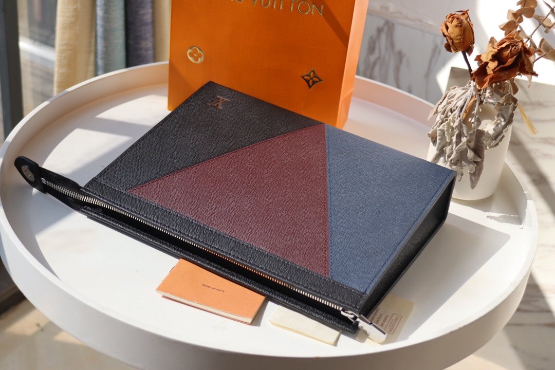 LOUIS VUITTON（ルイヴィトン）クラッチバッグ 27x21x6 cm-BRAND OFF