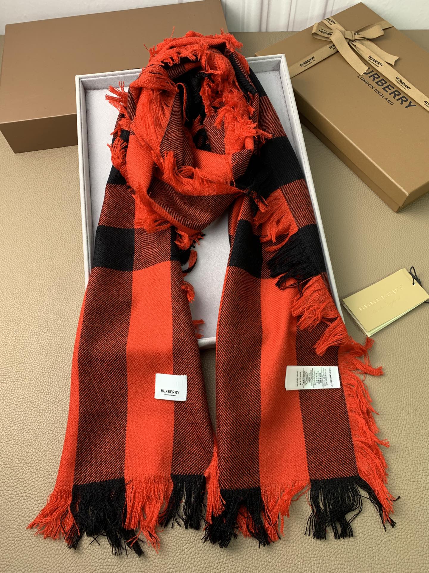 【2026】【BURBERRY  バーバリー】オートクチュール ファッション トランジショナル カラー ロング ビアード スカーフ35*240CM-BRAND OFF