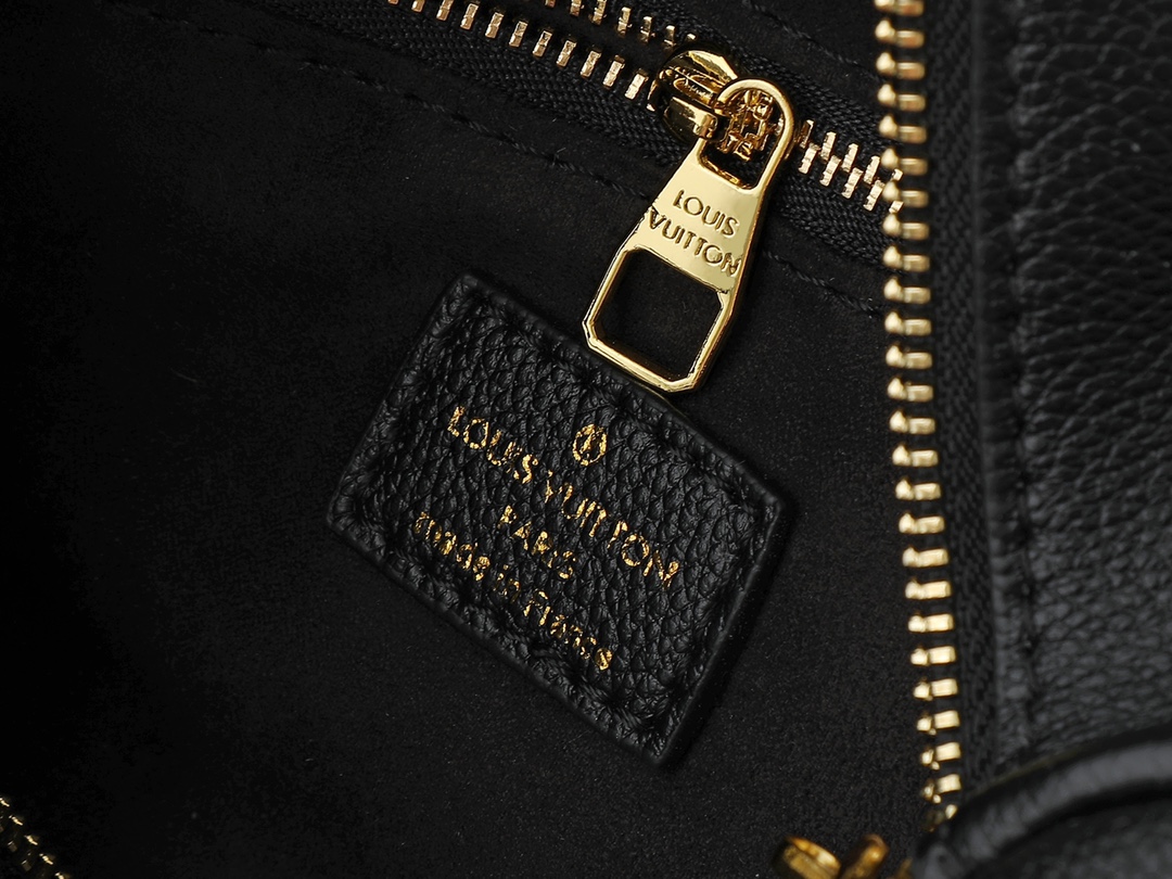 LOUIS VUITTON ルイヴィトン 大人気 ショルダーバッグ M13668 M13667-BRAND OFF