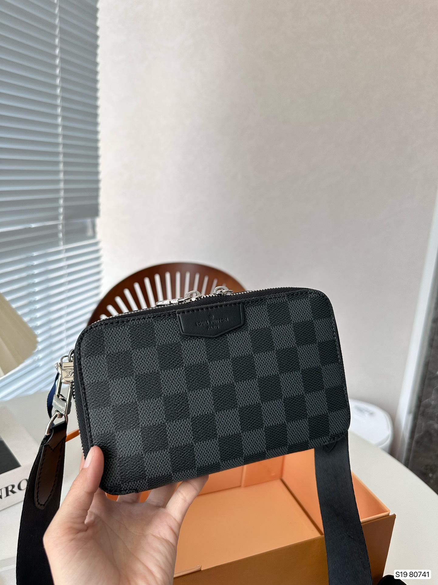 LOUIS VUITTON（ルイヴィトン） メッセンジャーバッグ M80741-BRAND OFF