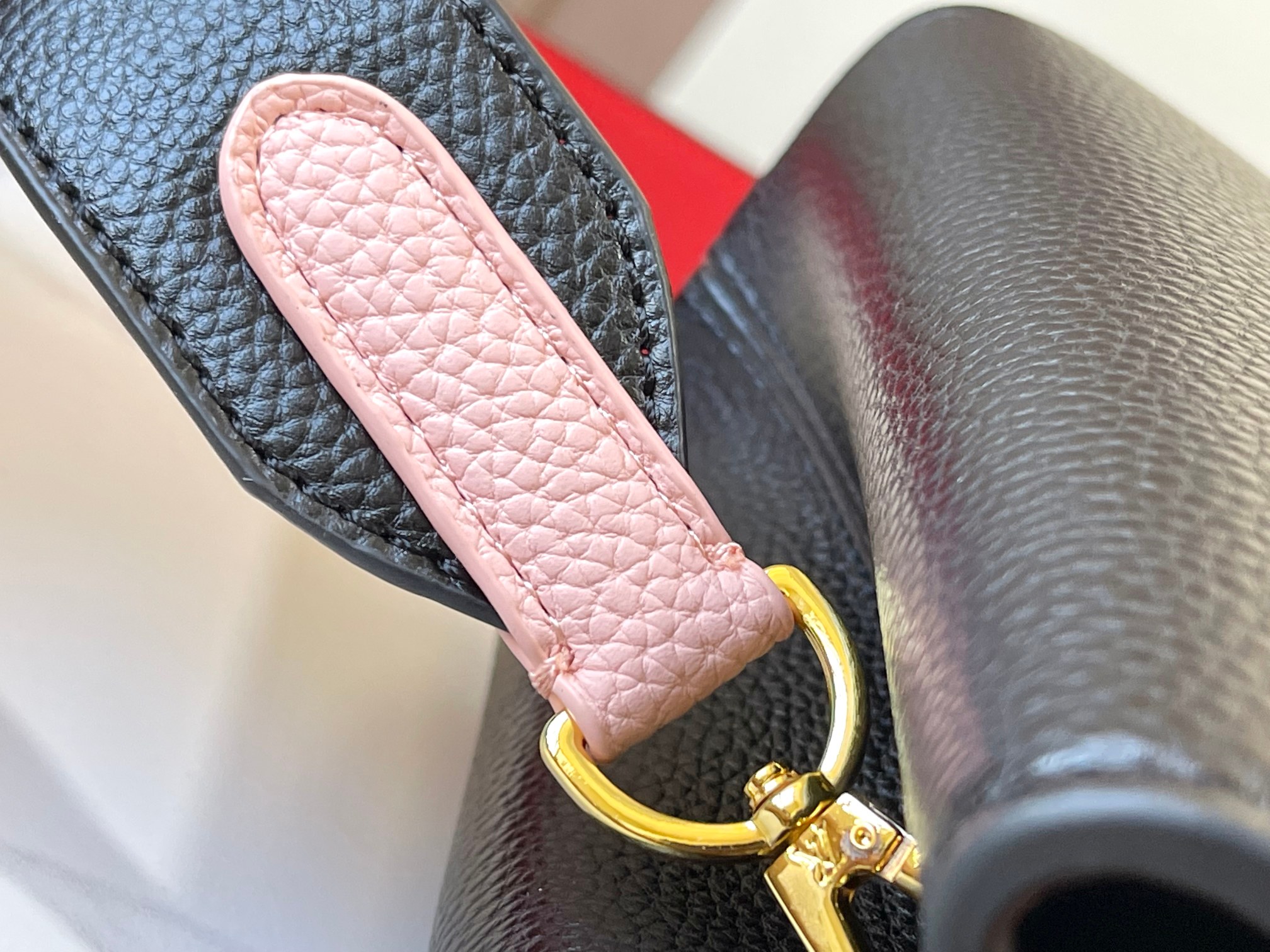 LOUIS VUITTON ルイヴィトン CAPUCINES クロスボディバッグ M57518-BRAND OFF