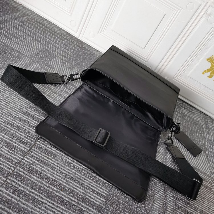LouisVuitton ルイヴィトン メッセンジャー M57080 AEROGRAM-BRAND OFF
