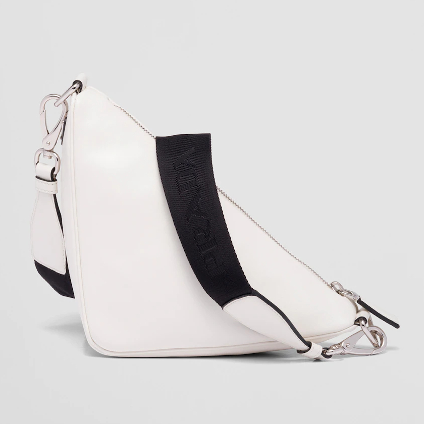 累積売上第１位☆新作☆ プラダ PRADA トライアングル レザーショルダーバッグ-BRAND OFF