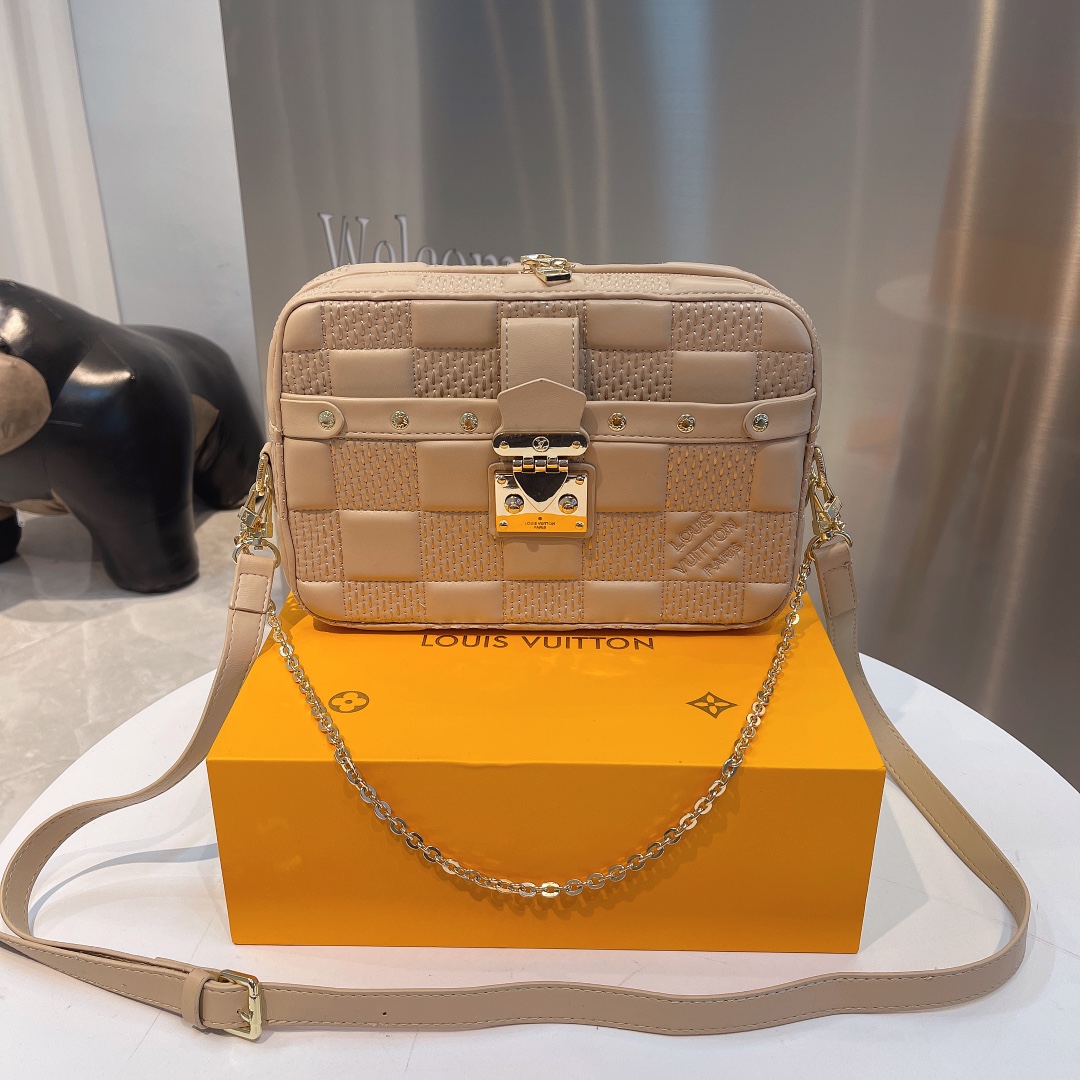 Louis Vuitton（ルイヴィトン） トロカ MM-BRAND OFF