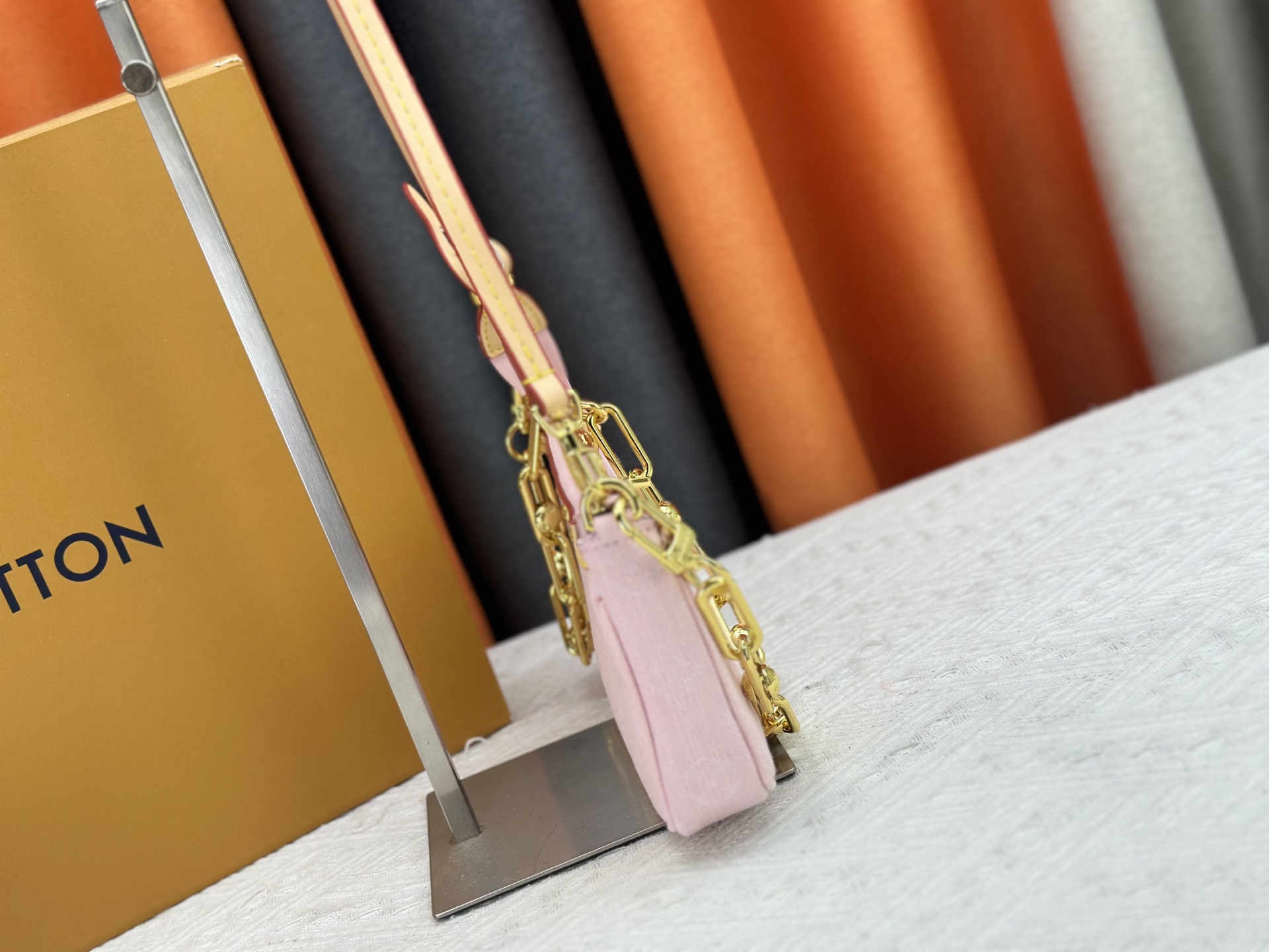 LOUIS VUITTON ルイヴィトン Pochette Accessoires デニムバッグ M13404-BRAND OFF