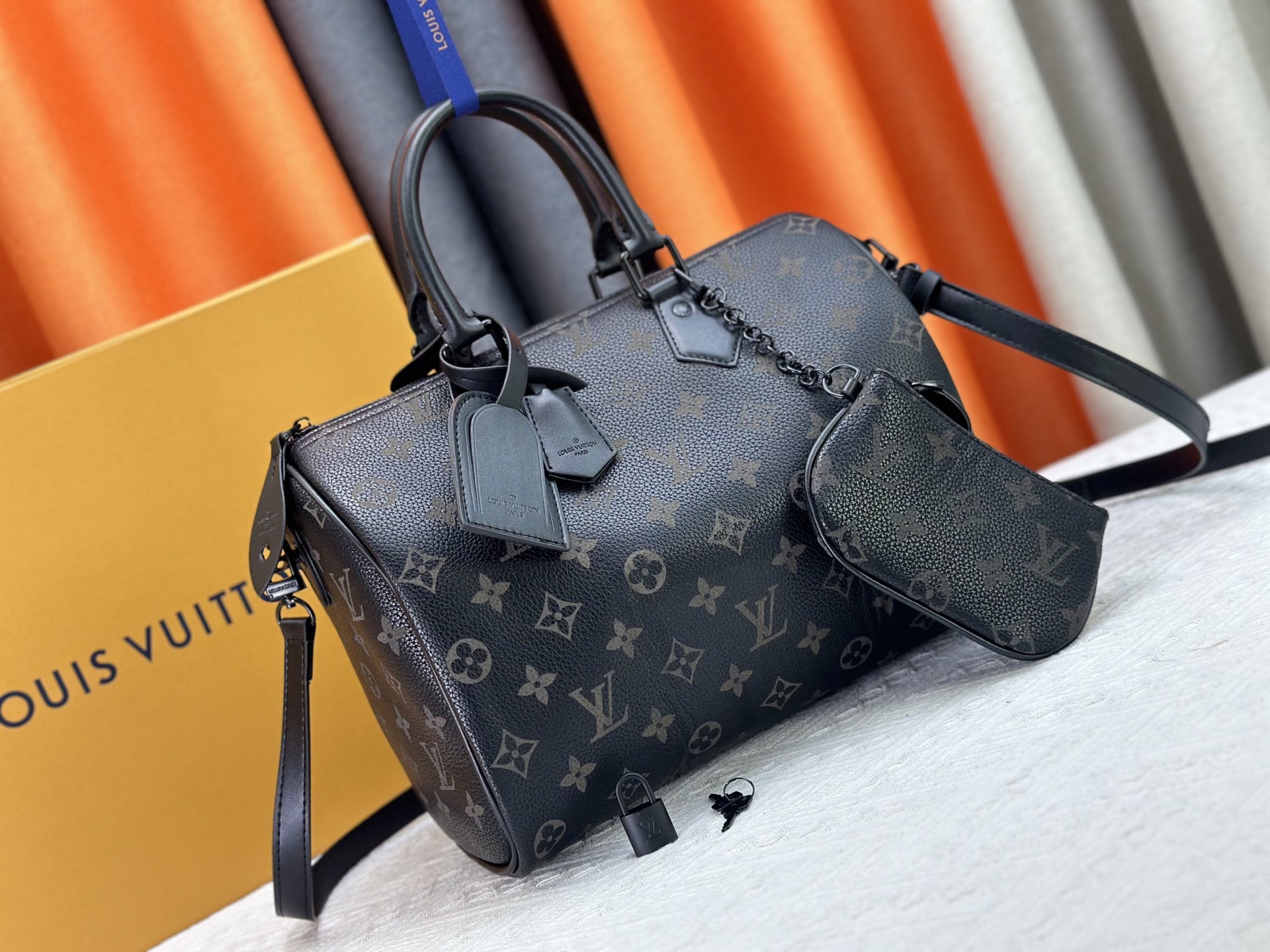 LOUIS VUITTON（ルイヴィトン）SEEDY SOFT 30 クロスボディバッグ-BRAND OFF