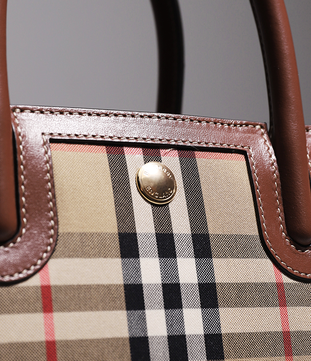 ☆Burberry ミニ ツーハンドル タイトルバッグ-BRAND OFF