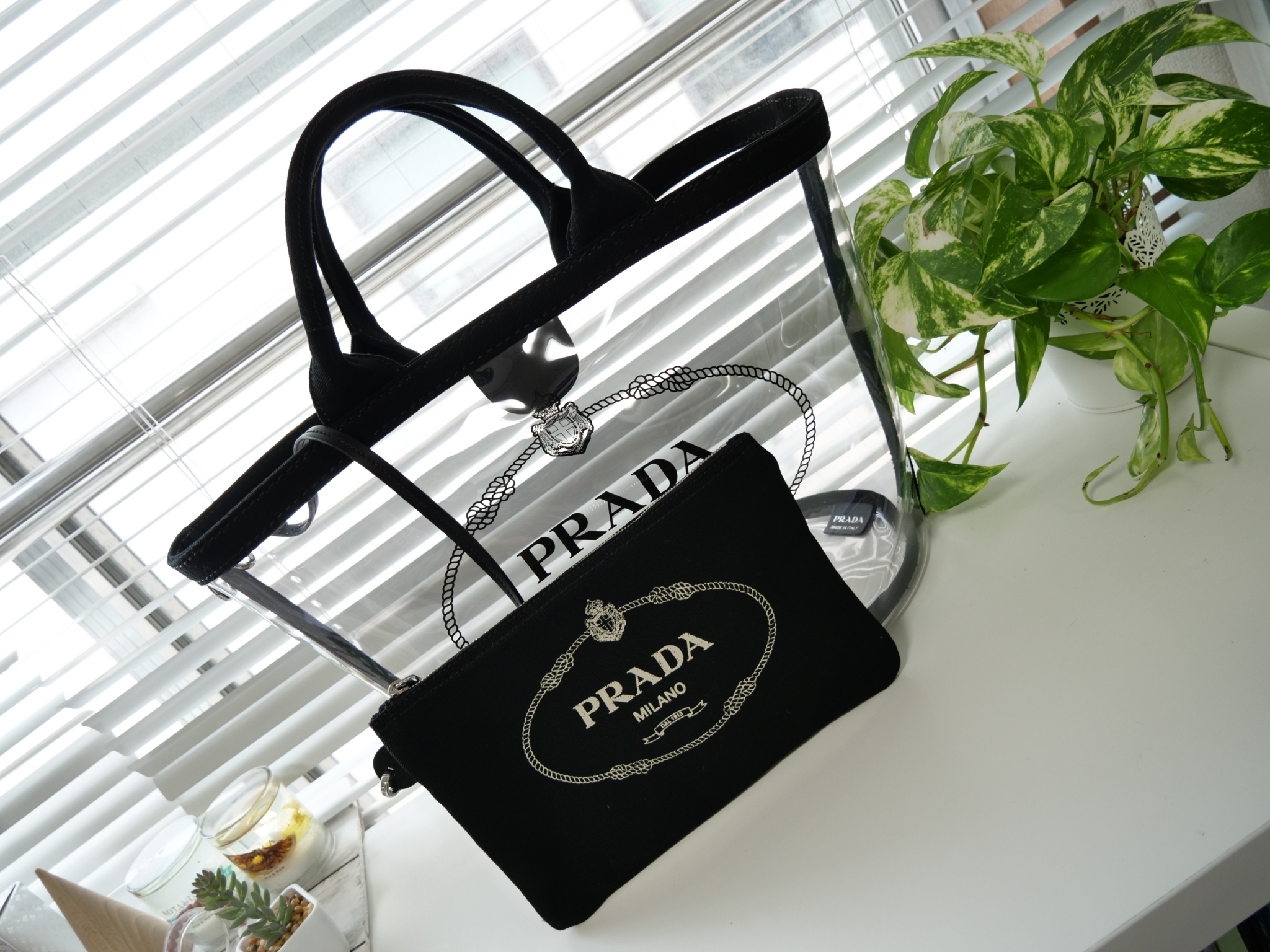 PRADA■すぐ届く国内発■夏にピッタリ！プラダクリアトート-BRAND OFF