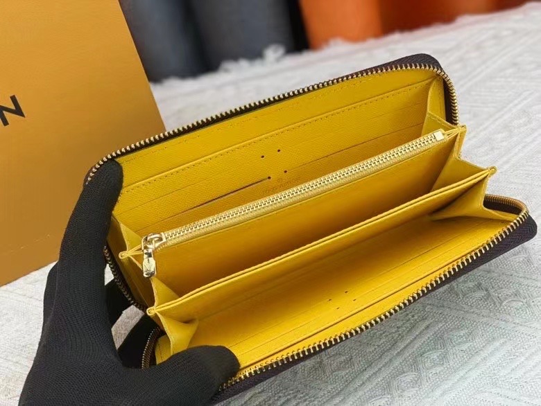 LOUIS VUITTON（ルイヴィトン）Vivian 財布 M60017-BRAND OFF