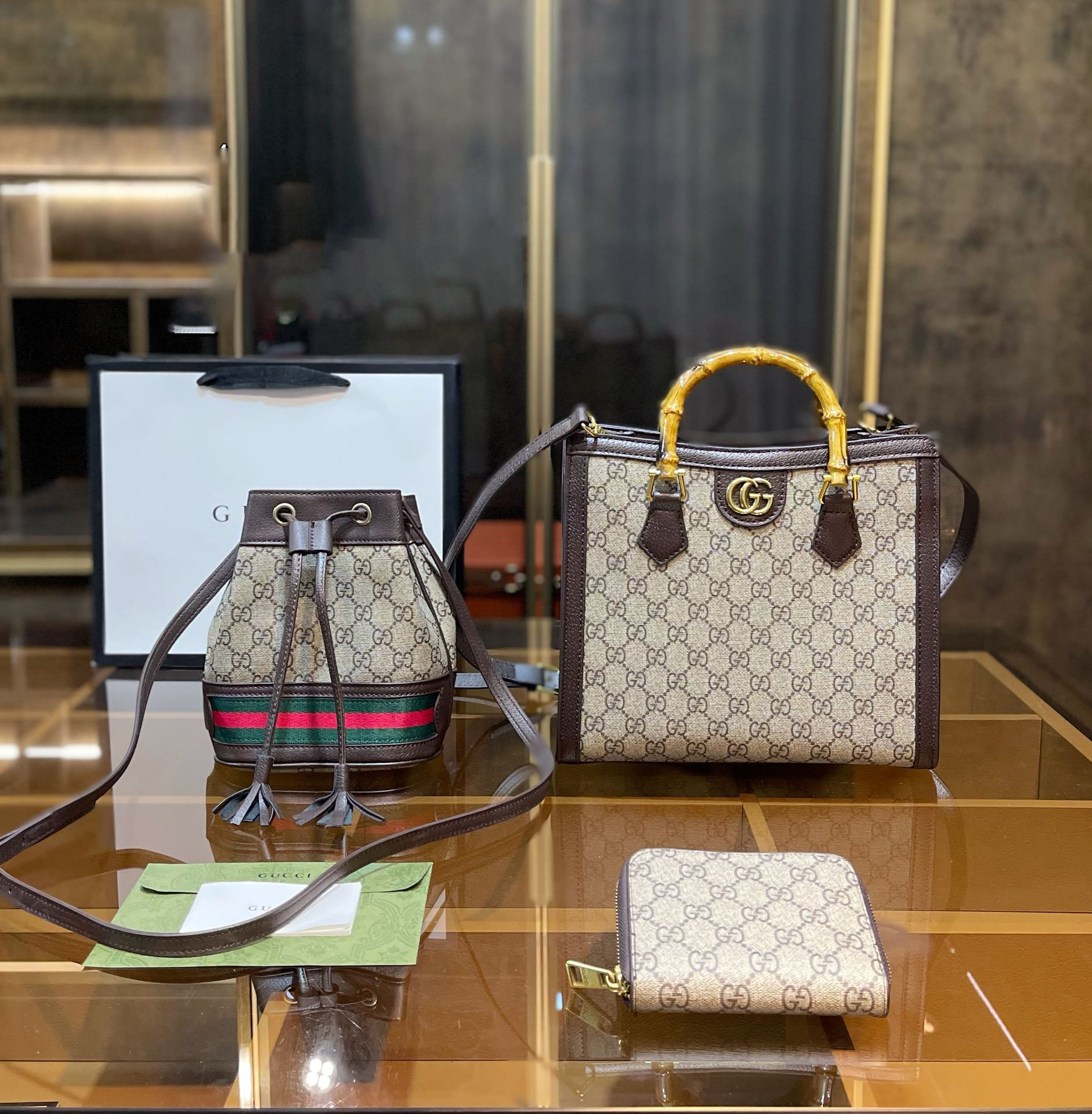 売切必至★〔オフィディア〕GUCCI3点セット お得-BRAND OFF
