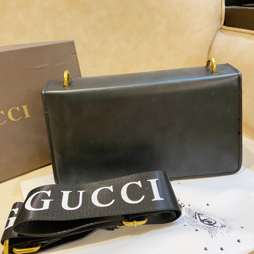 GUCCI〔グッチ〕クロスボディバッグ-BRAND OFF