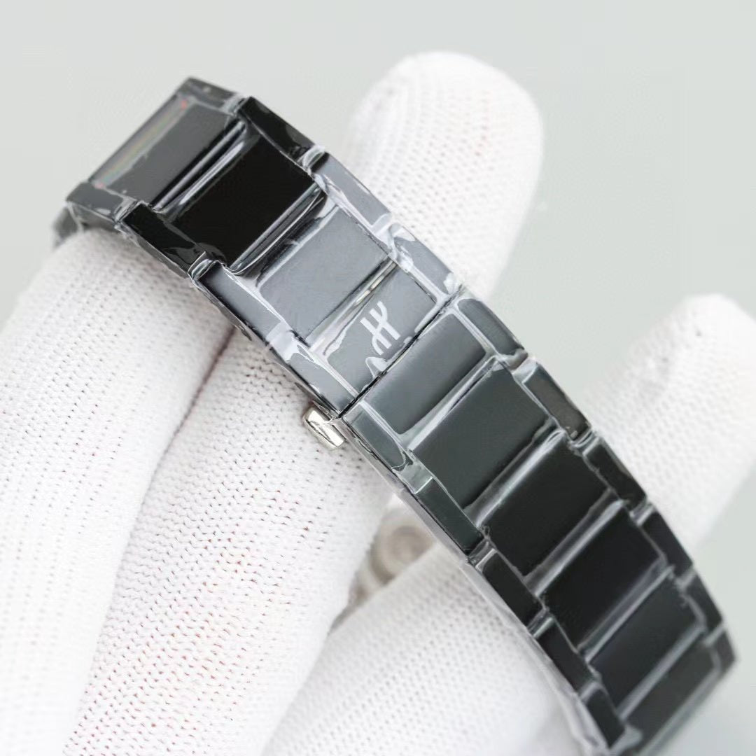 ウブロ HUBLOT クラシックフュージョン ブラック マジック ブレスレット ダイヤモンド 585.CM.1470.CM.1204-BRAND OFF