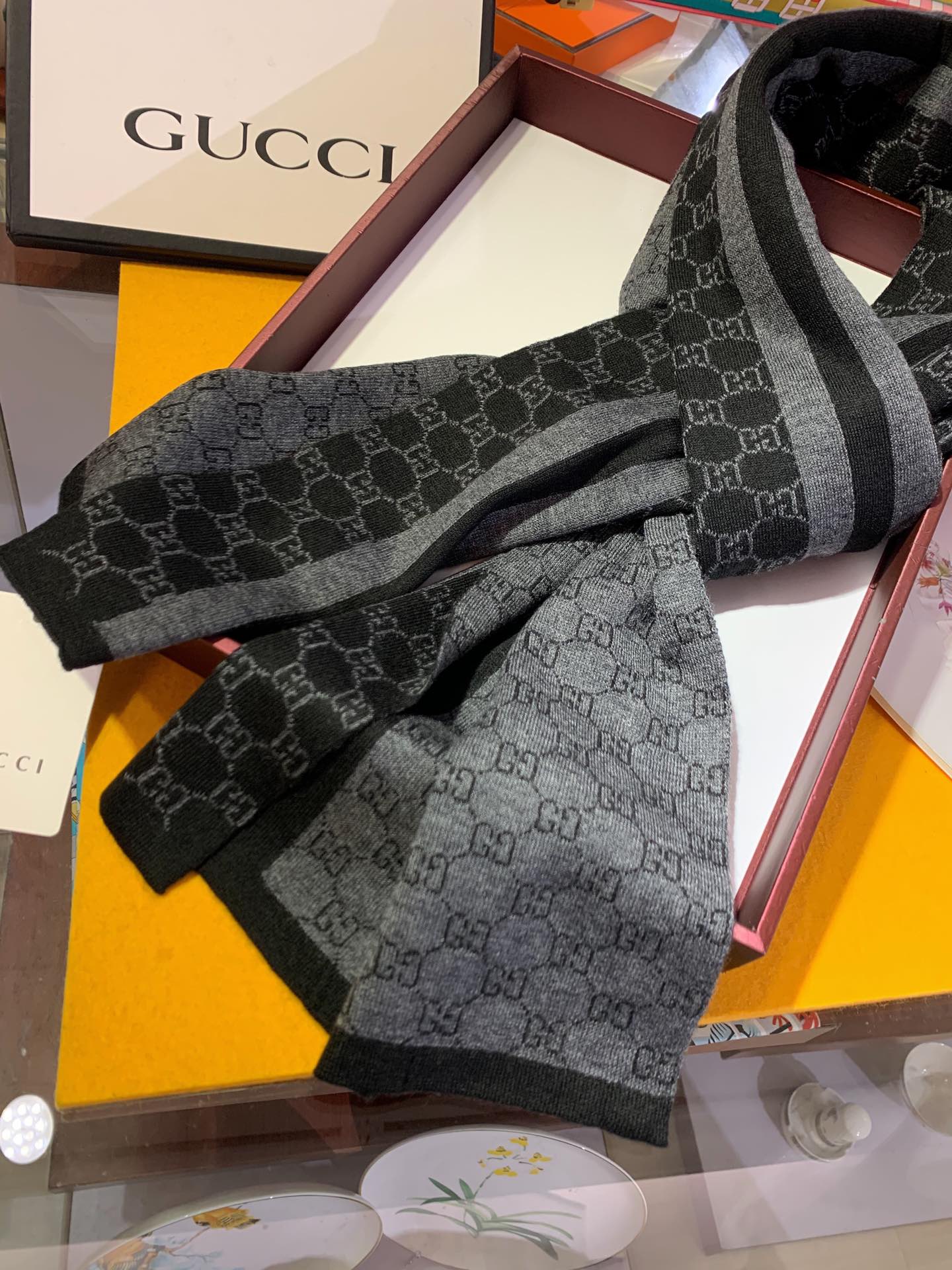 【GUCCI公式旗艦店】グッチ スカーフ 限定発売 送料無料-BRAND OFF