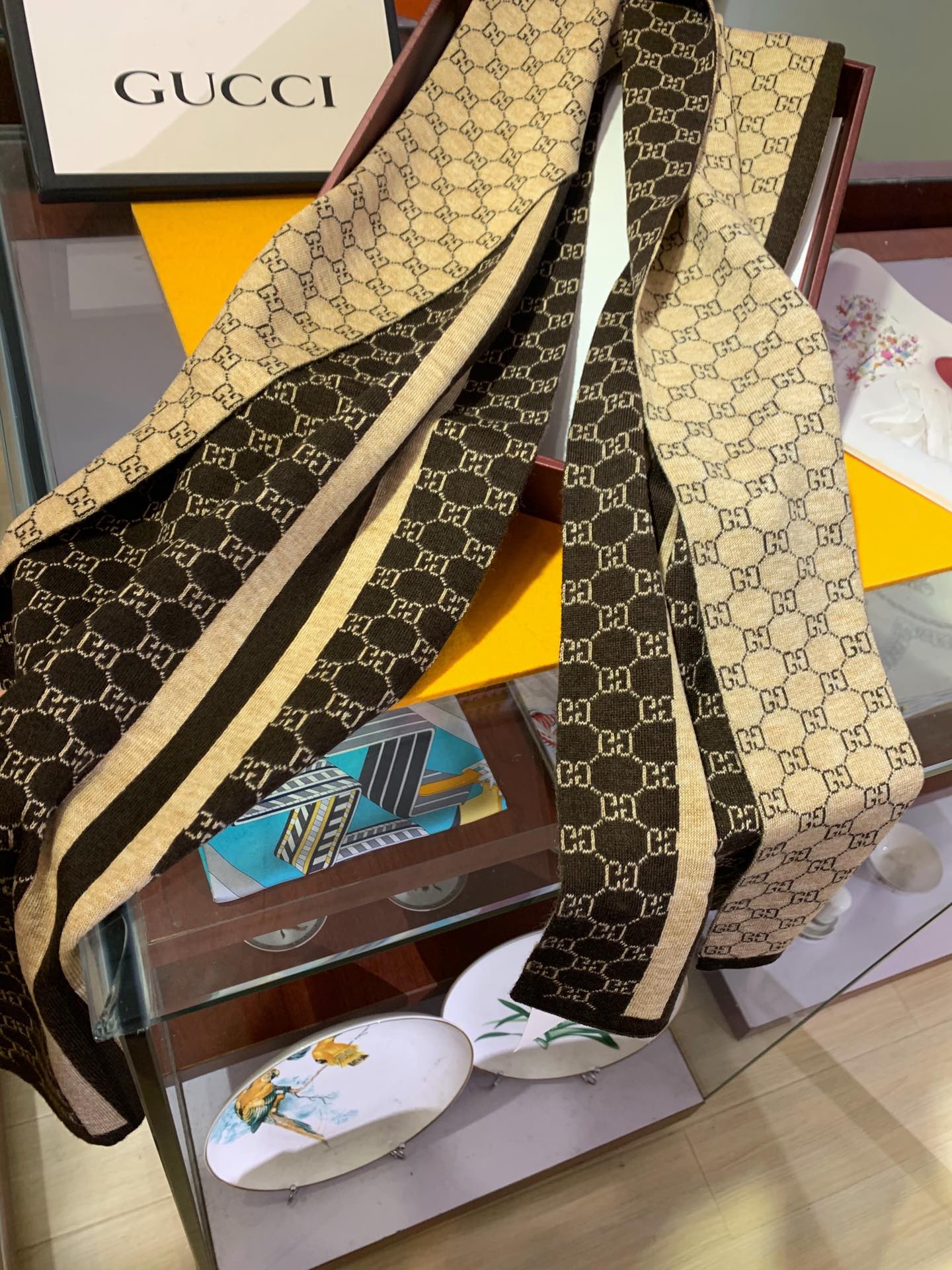 【GUCCI公式旗艦店】グッチ スカーフ 限定発売 送料無料-BRAND OFF
