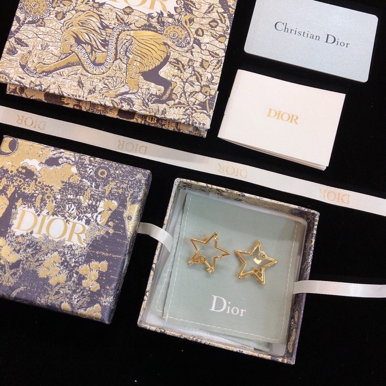 【DIOR】ディオール  ファッションスタイルのイヤリング-BRAND OFF