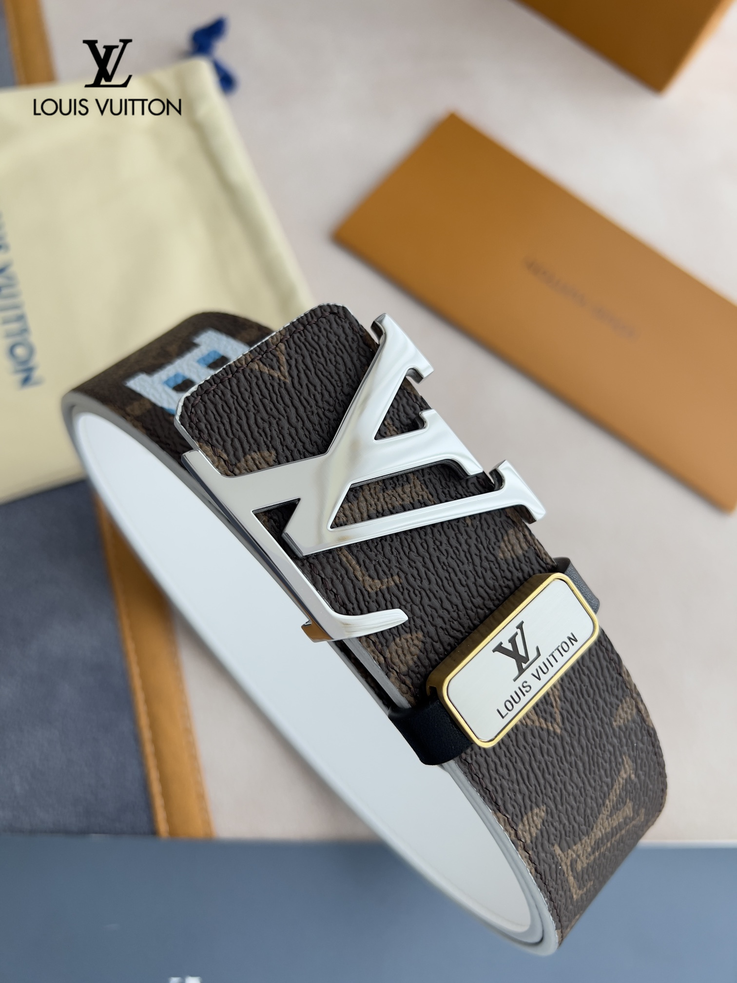 【 LOUIS VUITTON】(ルイヴィトン) 3.8cmベルト メンズ-BRAND OFF