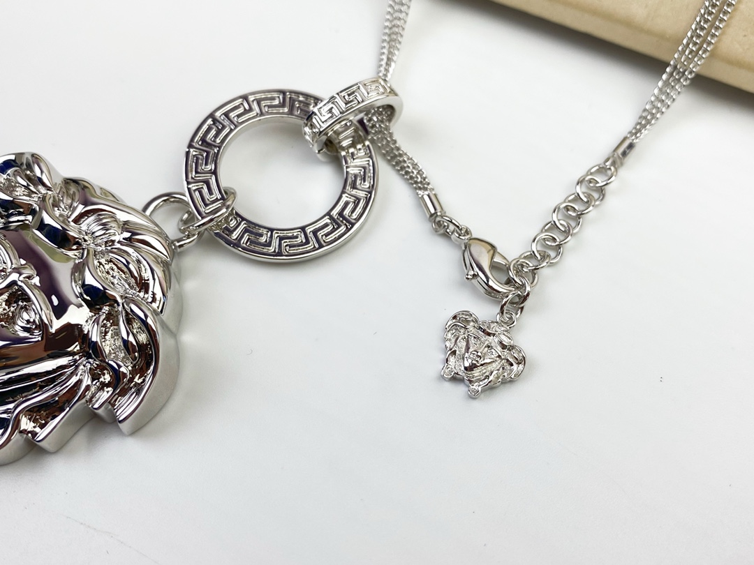 【VERSACE】ネックレス、新しいネックレス万能シンプルファッションオーナメント 2474-BRAND OFF