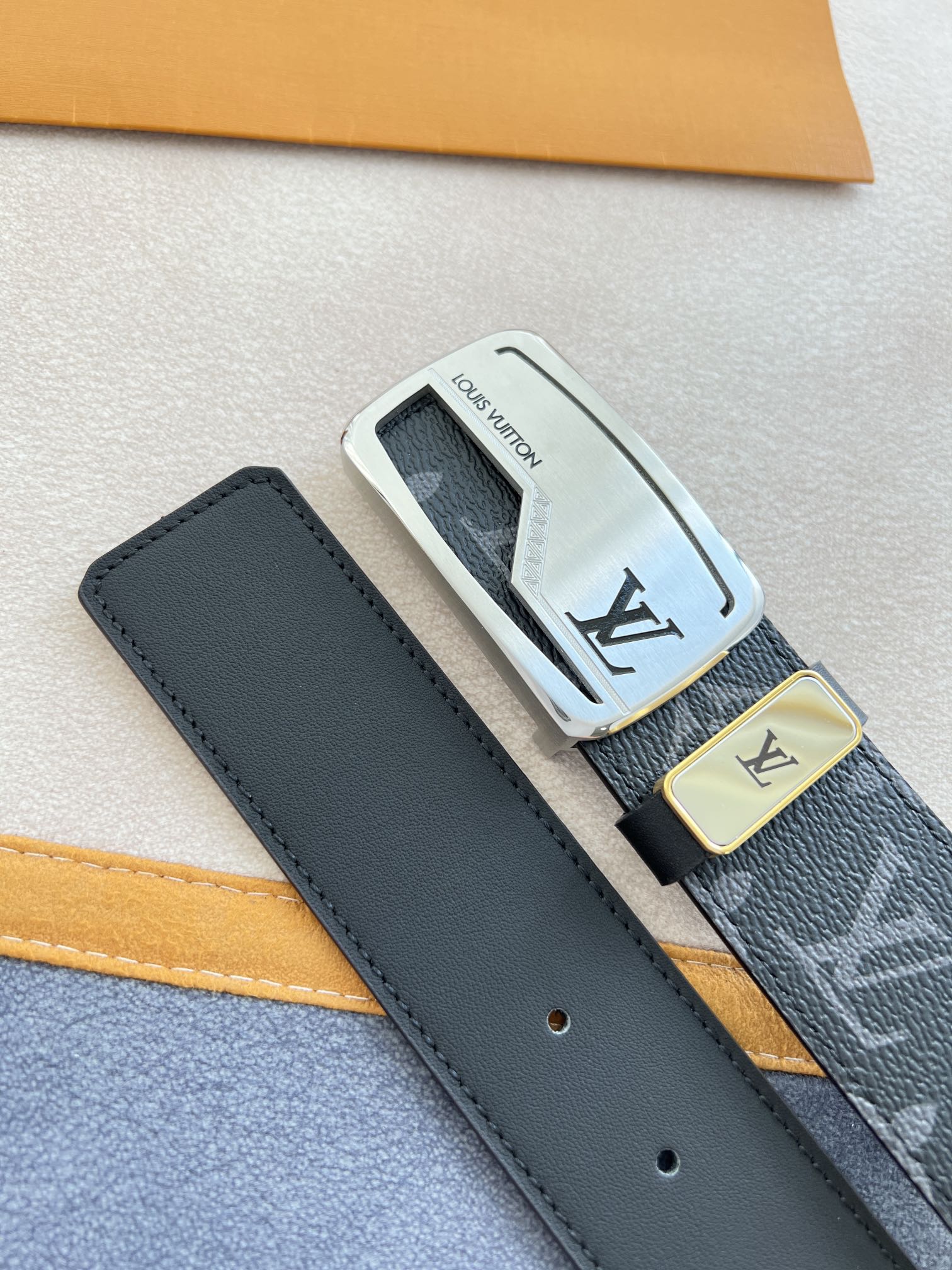 【LOUIS VUITTON】(ルイヴィトン) 3.8cm   ベルト メンズ-BRAND OFF