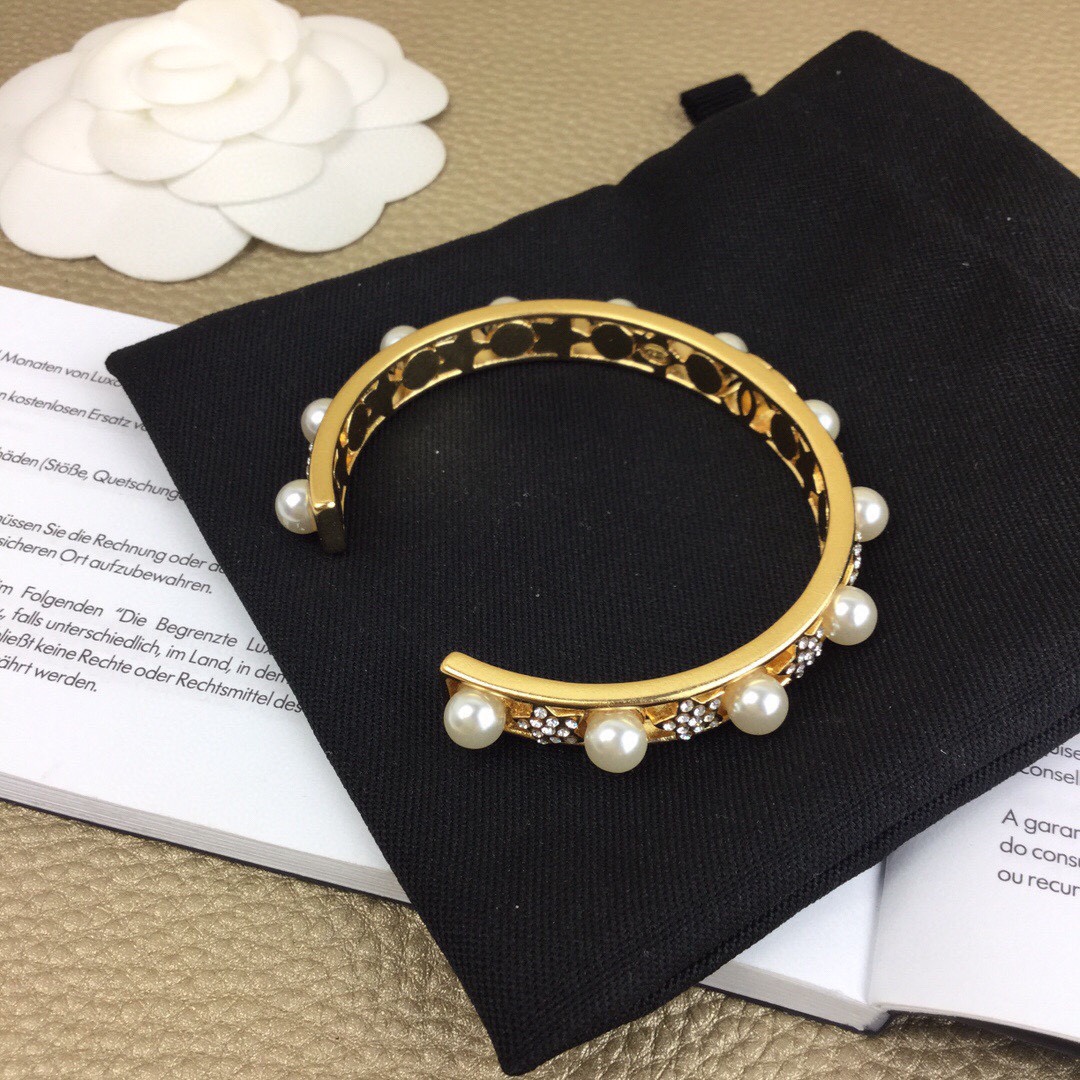 【CHANEL】ブレスレット、ファッションシンプルなスタイル-BRAND OFF