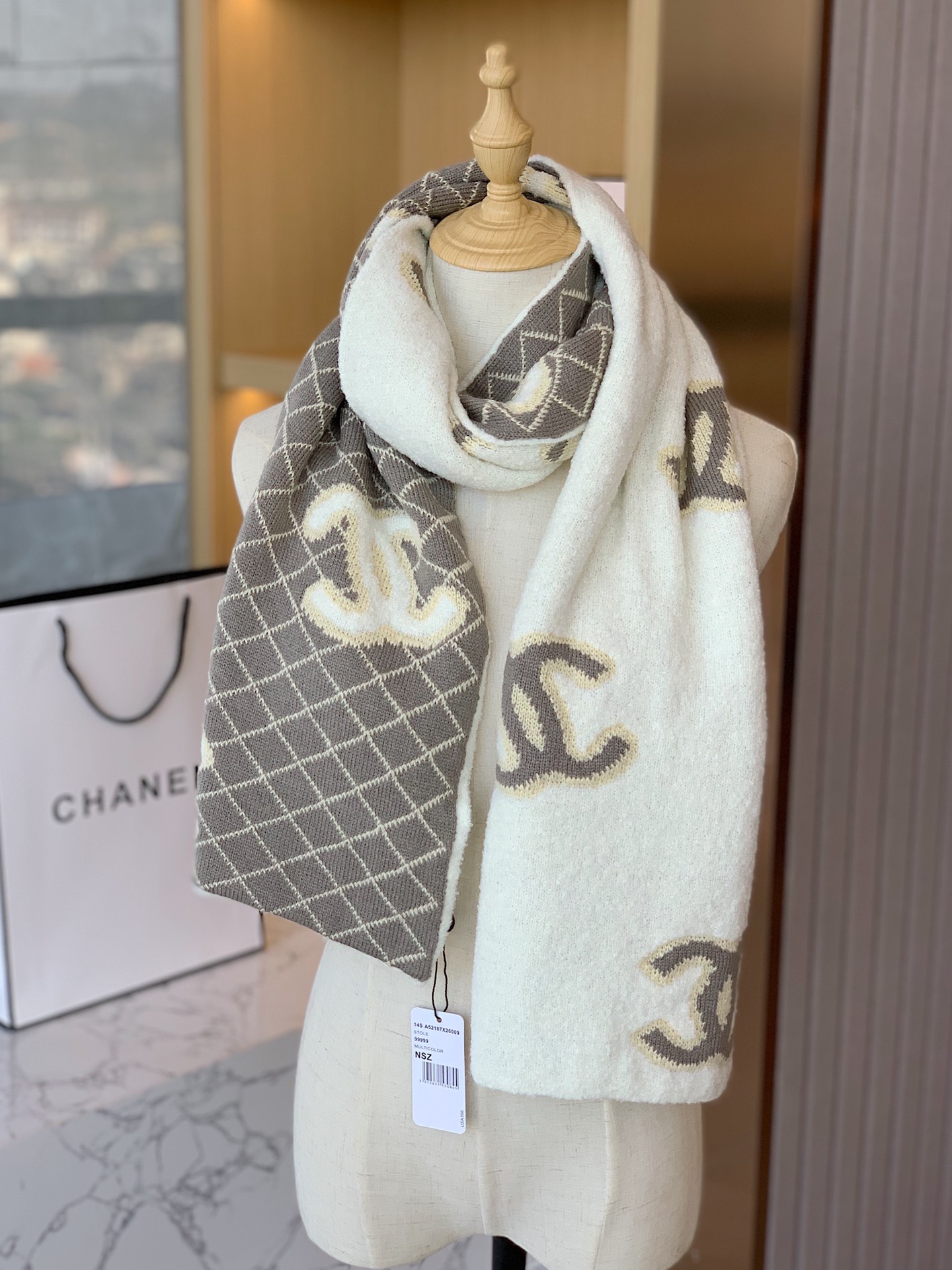 【CHANEL公式旗艦店】シャネル スカーフ 限定発売 送料無料-BRAND OFF