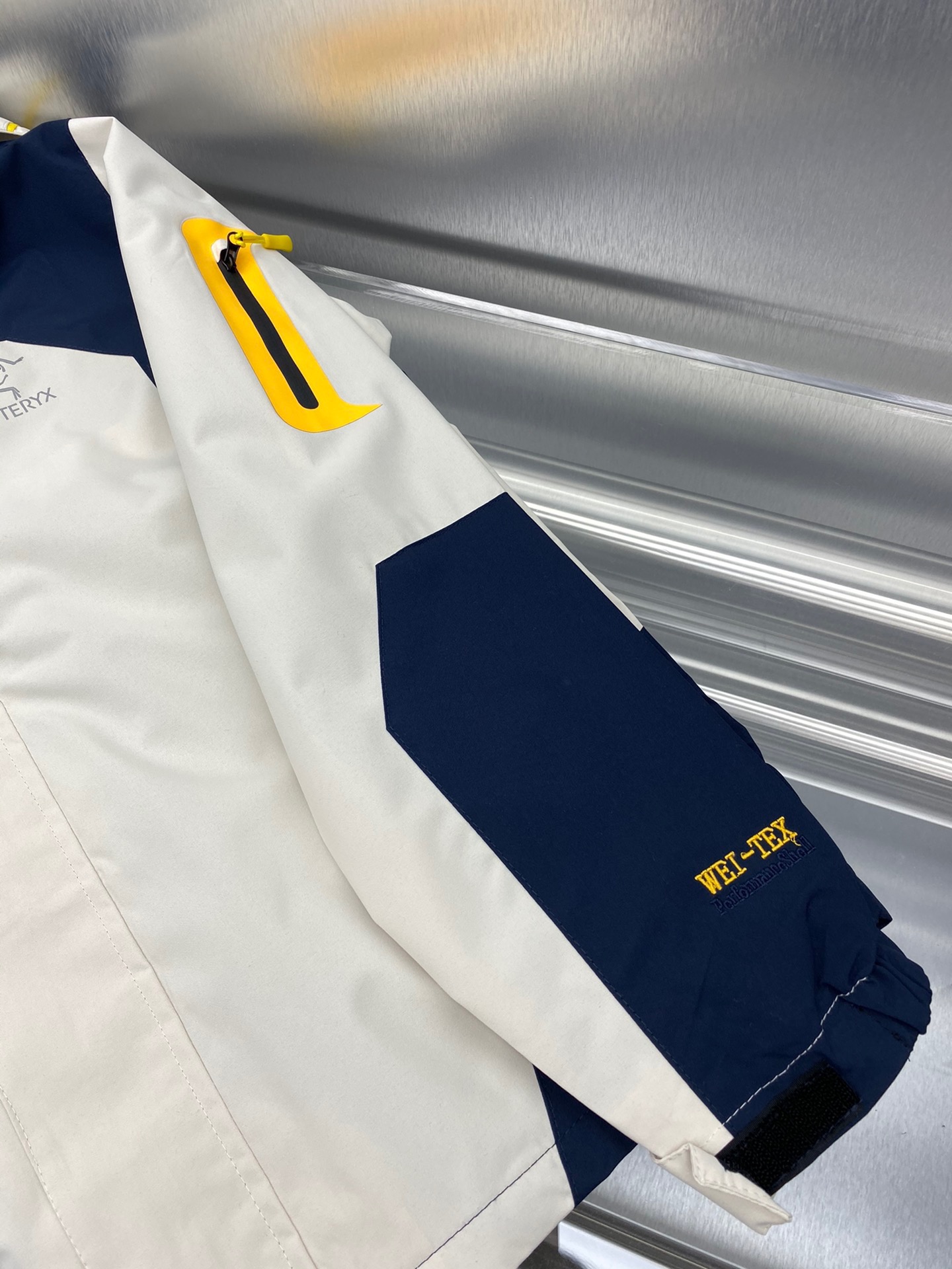 【ARC'TERYX旗艦店】ジャケット 男女兼用 ご好評に付き再入荷！-BRAND OFF