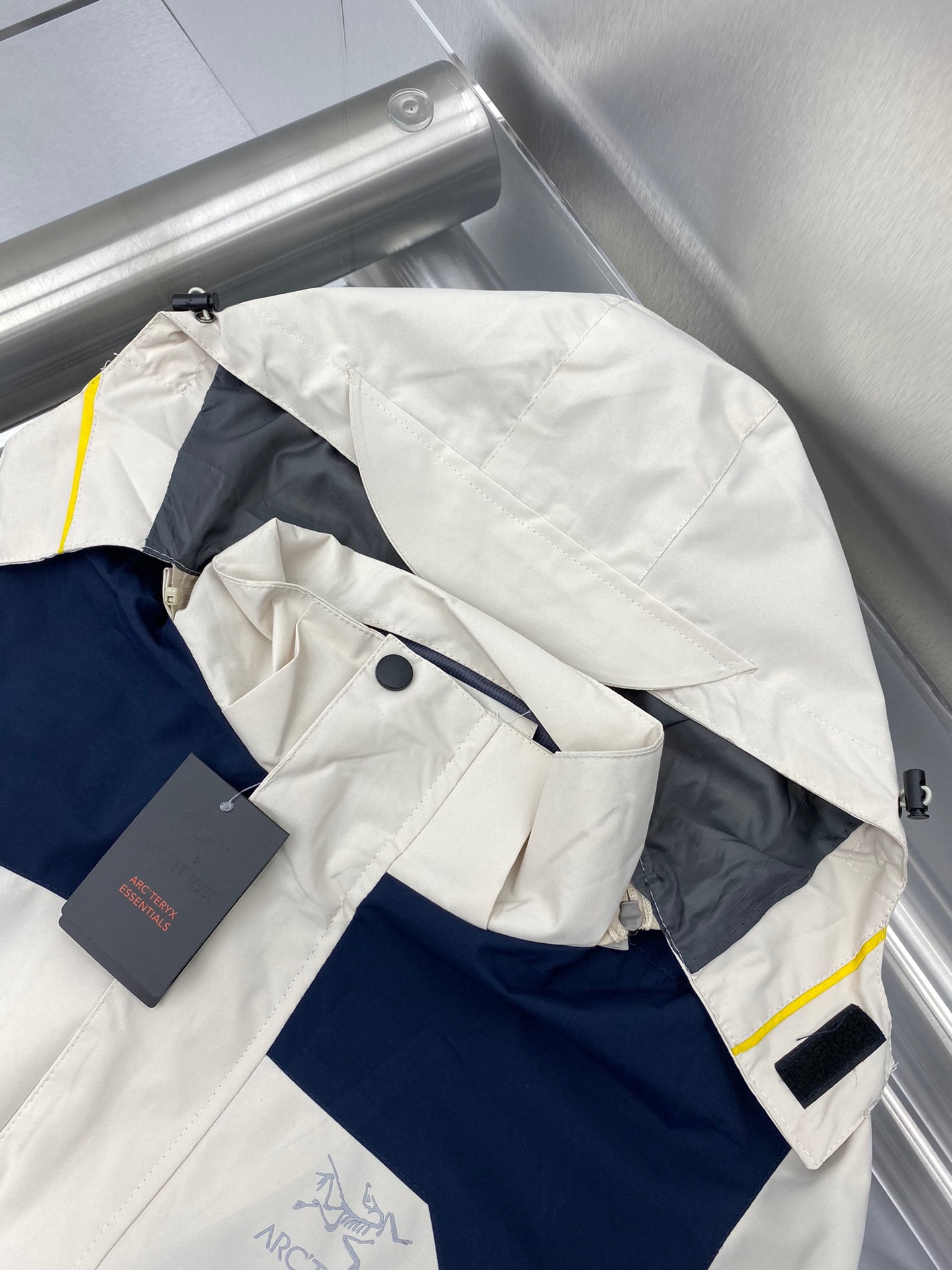 【ARC'TERYX旗艦店】ジャケット 男女兼用 ご好評に付き再入荷！-BRAND OFF