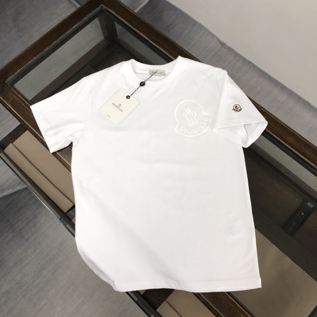 【2026】MONCLER モンクレール　　半袖シャツ　Tシャツ 長く着て変形しにくい　シンプルの風格　ファッション　かっこいい　白　黒　グレー　男女兼用-BRAND OFF