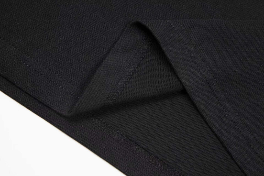 【2026】【LOUIS VUITTON  公式旗艦店】ルイヴィトン   Tシャツ ご好評に付き再入荷！-BRAND OFF