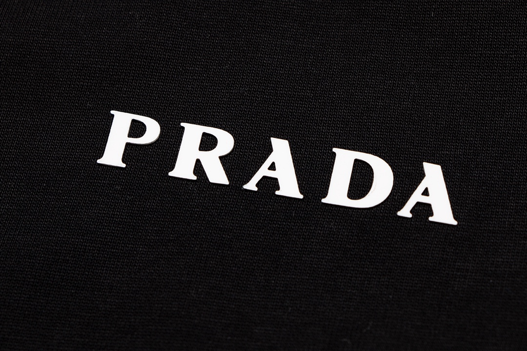 【2026】【PRADA  公式旗艦店】プラダ  Tシャツ ご好評に付き再入荷！-BRAND OFF