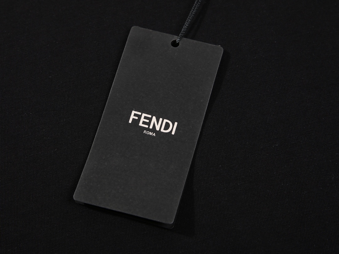 【2026】【 FENDI   公式旗艦店】フェンディ   Tシャツ ご好評に付き再入荷！-BRAND OFF