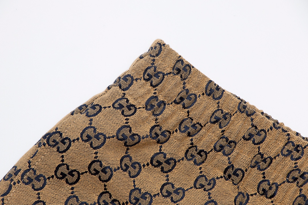 【GUCCI公式旗艦店】クッチ  ショートパンツ  ご好評に付き再入荷！-BRAND OFF
