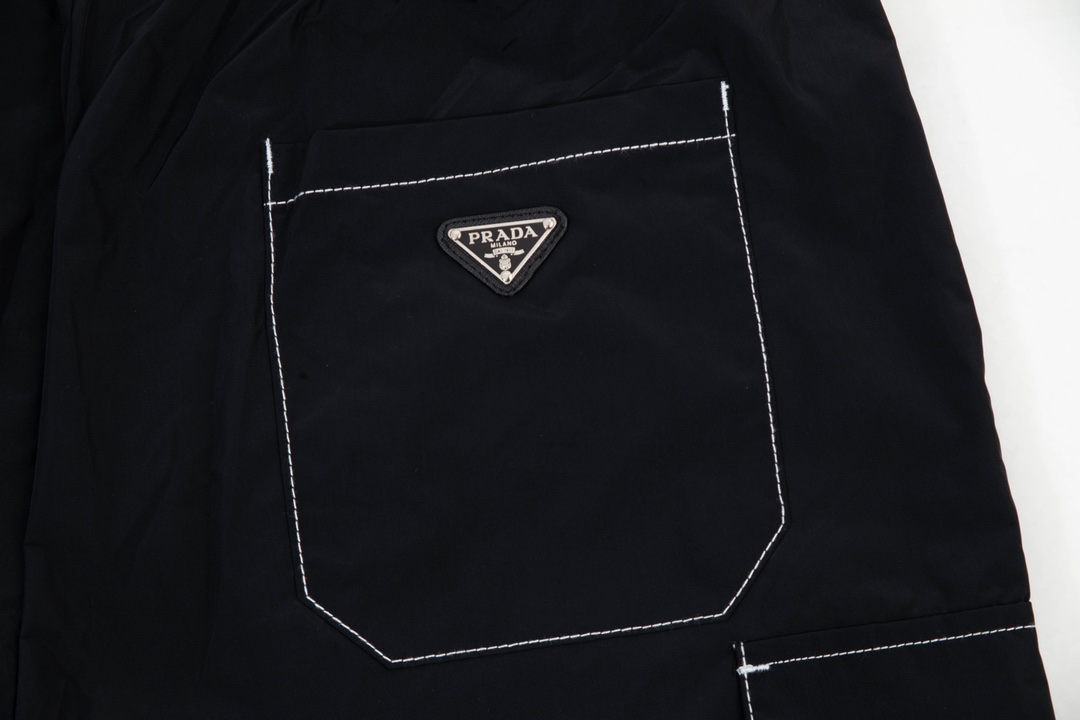 【 PRADA  公式旗艦店】 プラダ    ショートパンツ  ご好評に付き再入荷！-BRAND OFF