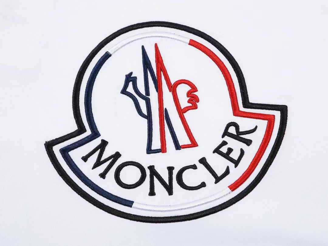 【2026】【MONCLER 公式旗艦店】モンクレール   Tシャツ  ご好評に付き再入荷！-BRAND OFF