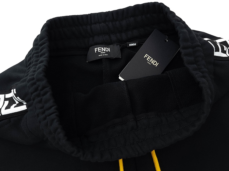 【2026】【FENDI  公式旗艦店】フェンディ ショートパンツ  ご好評に付き再入荷！-BRAND OFF