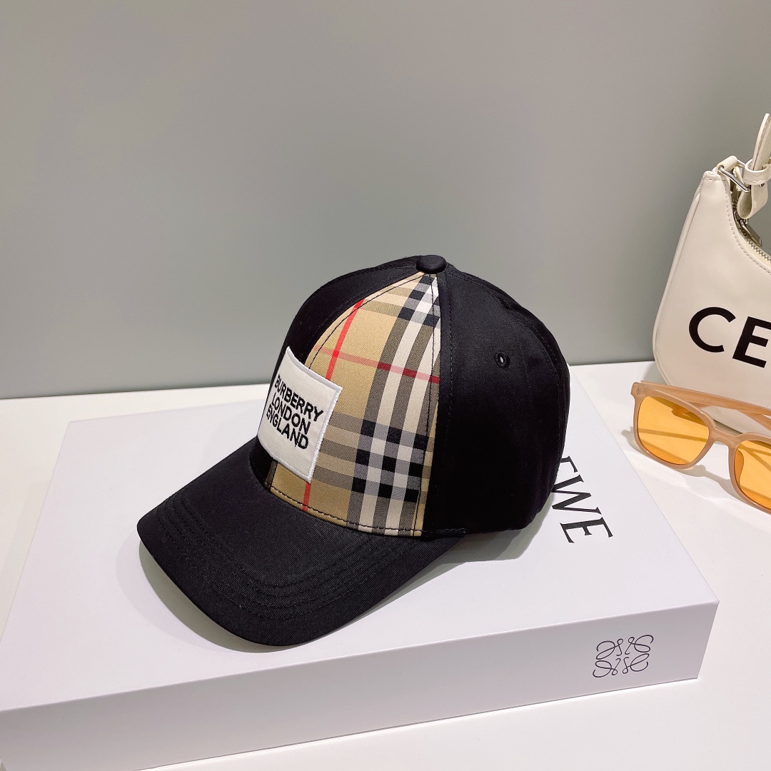 【2026】【BURBERRY  バーバリー】【数量限定】 野球帽 / ハット 241011-BRAND OFF