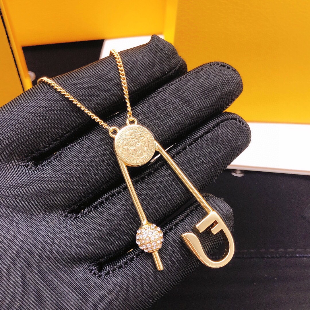 【FENDI】ネックレス、新しいネックレス万能シンプルファッションオーナメント-BRAND OFF