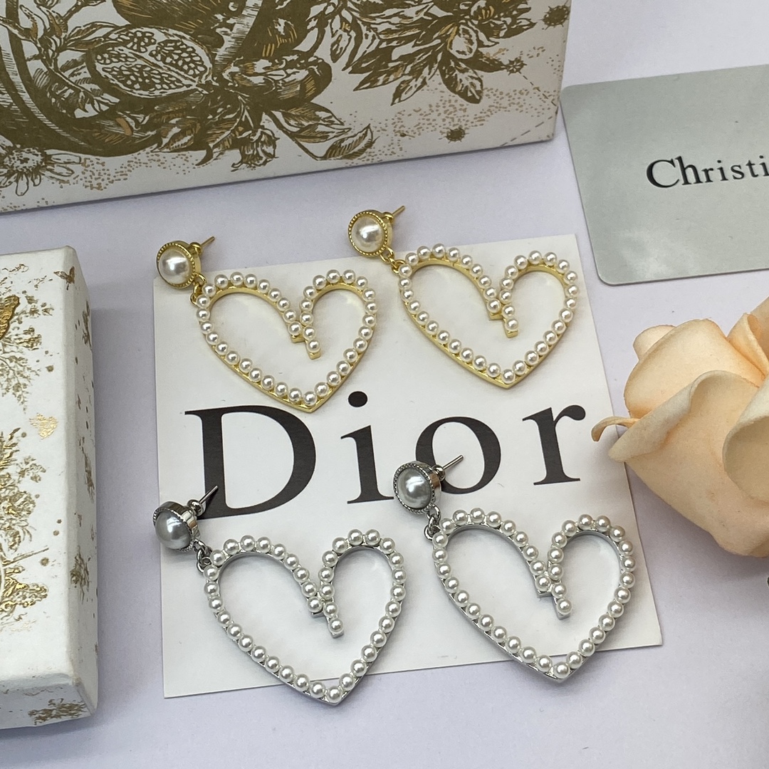 【DIOR】ディオール  ファッションスタイルのイヤリング-BRAND OFF