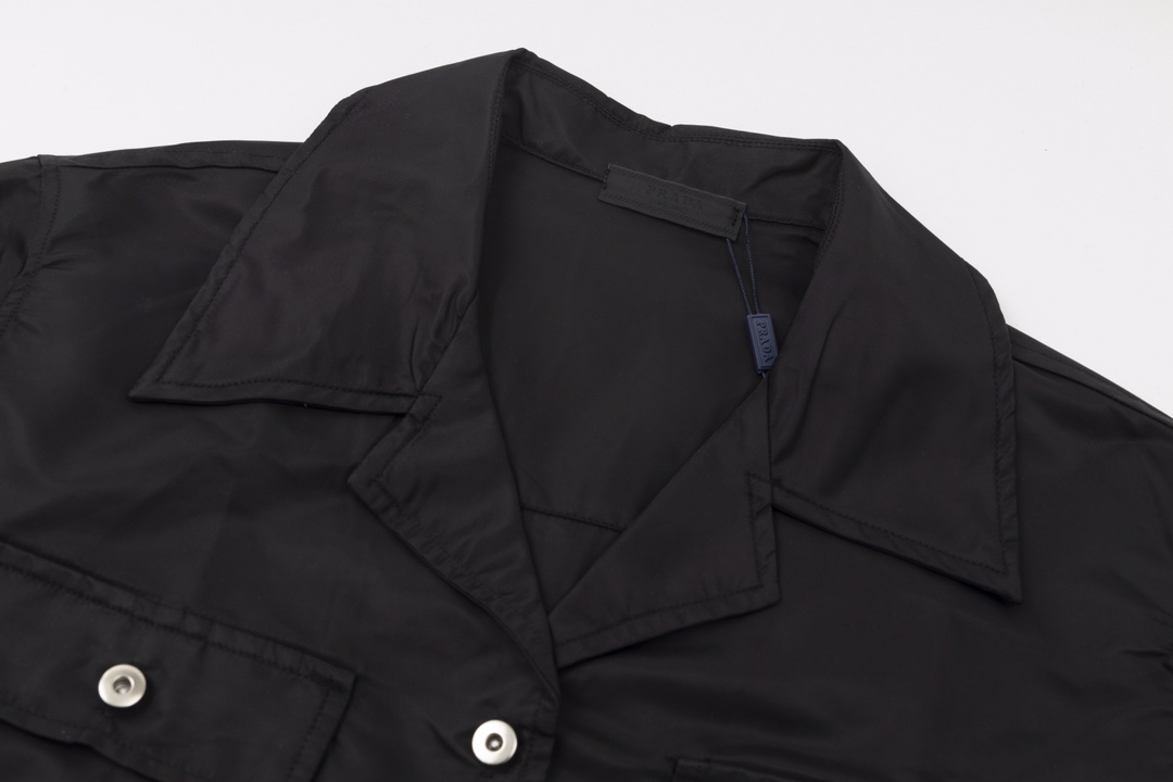 【2026】【PRADA    公式旗艦店】プラダ   半袖シャツ  ご好評に付き再入荷！-BRAND OFF