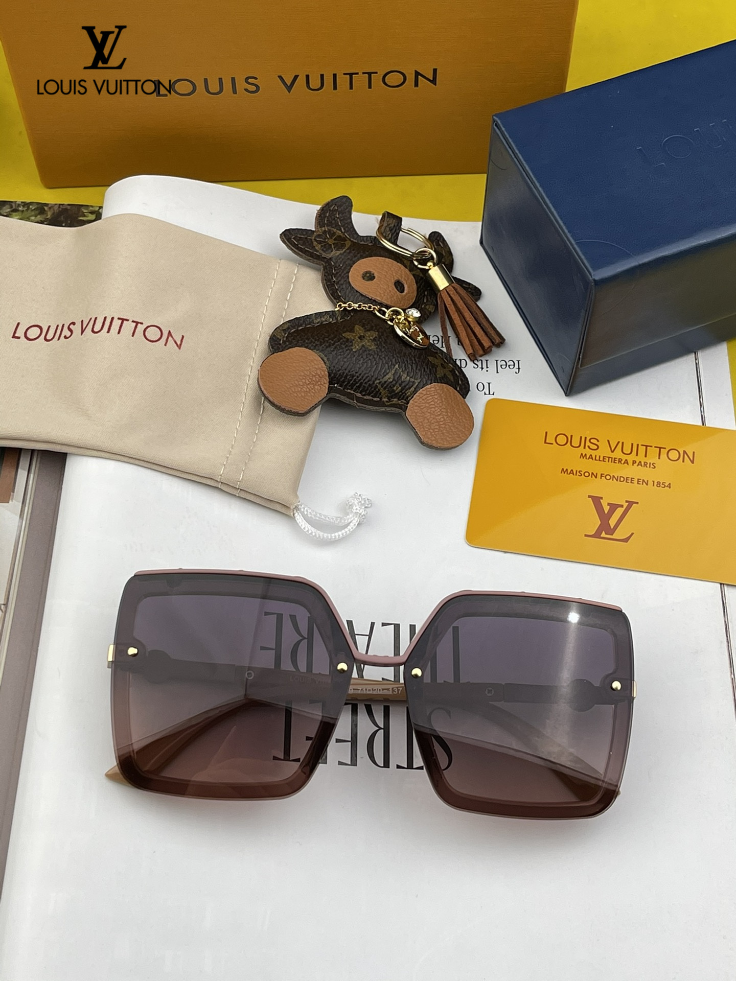 LOUIS VUITTON(ルイヴィトン ) サングラス-BRAND OFF