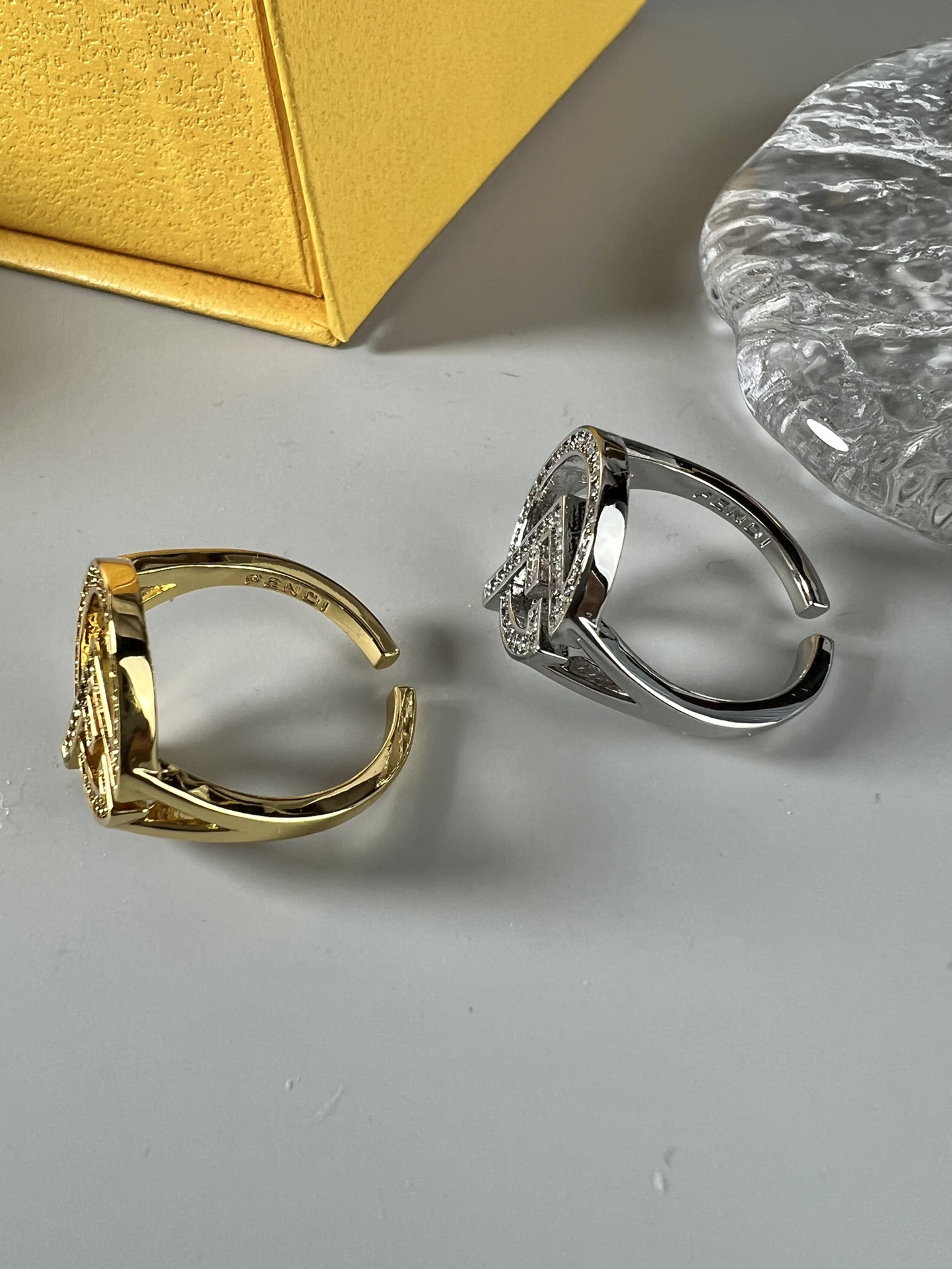 【FENDI】 フェンディ  指輪-BRAND OFF