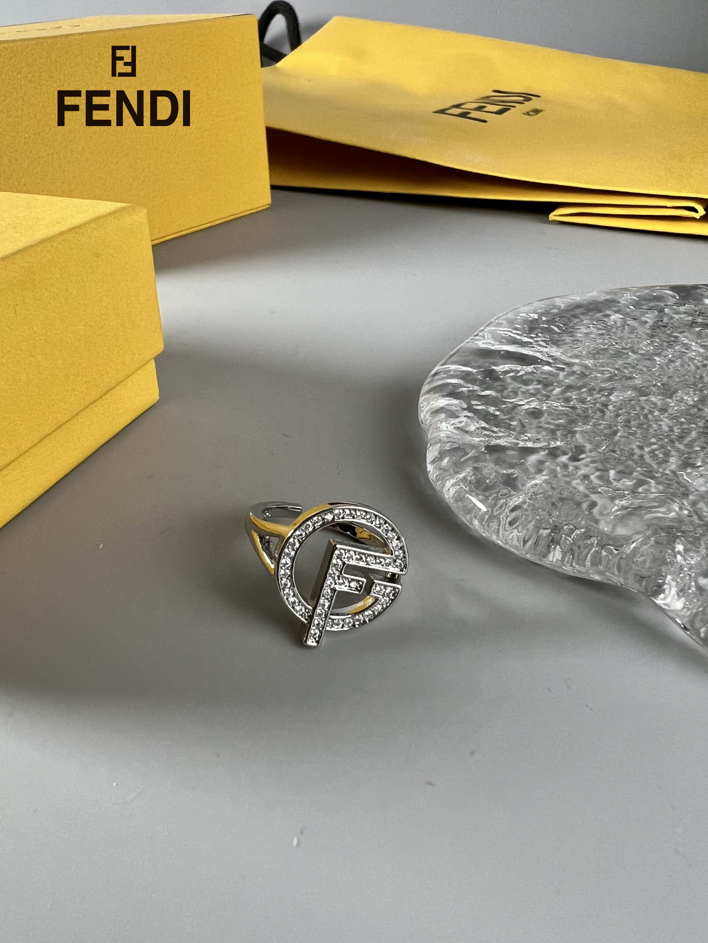 【FENDI】 フェンディ  指輪-BRAND OFF