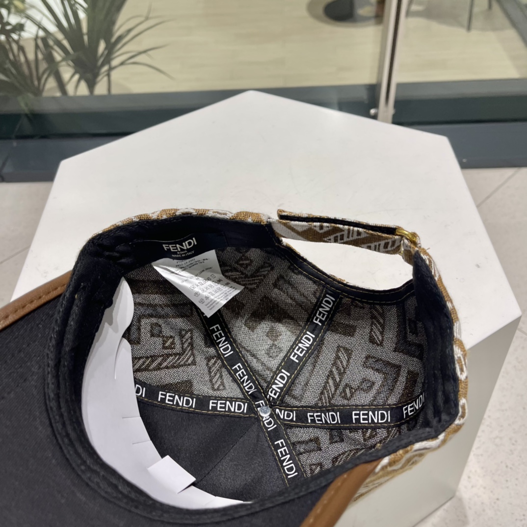 【FENDI  フェンディ】【数量限定】 野球帽 / ハット-BRAND OFF