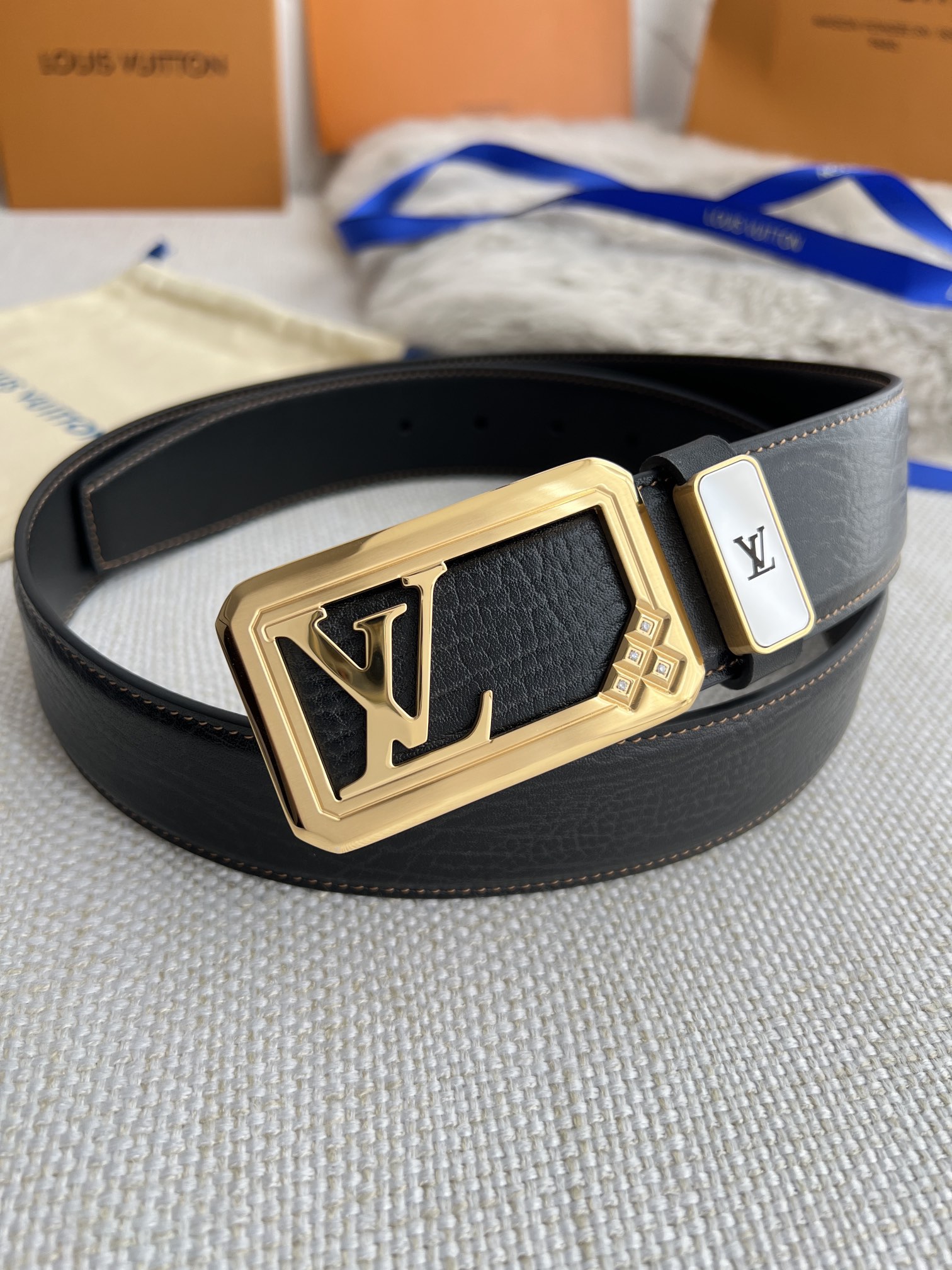 【LOUIS VUITTON】(ルイヴィトン) 3.8cmベルト メンズ-BRAND OFF