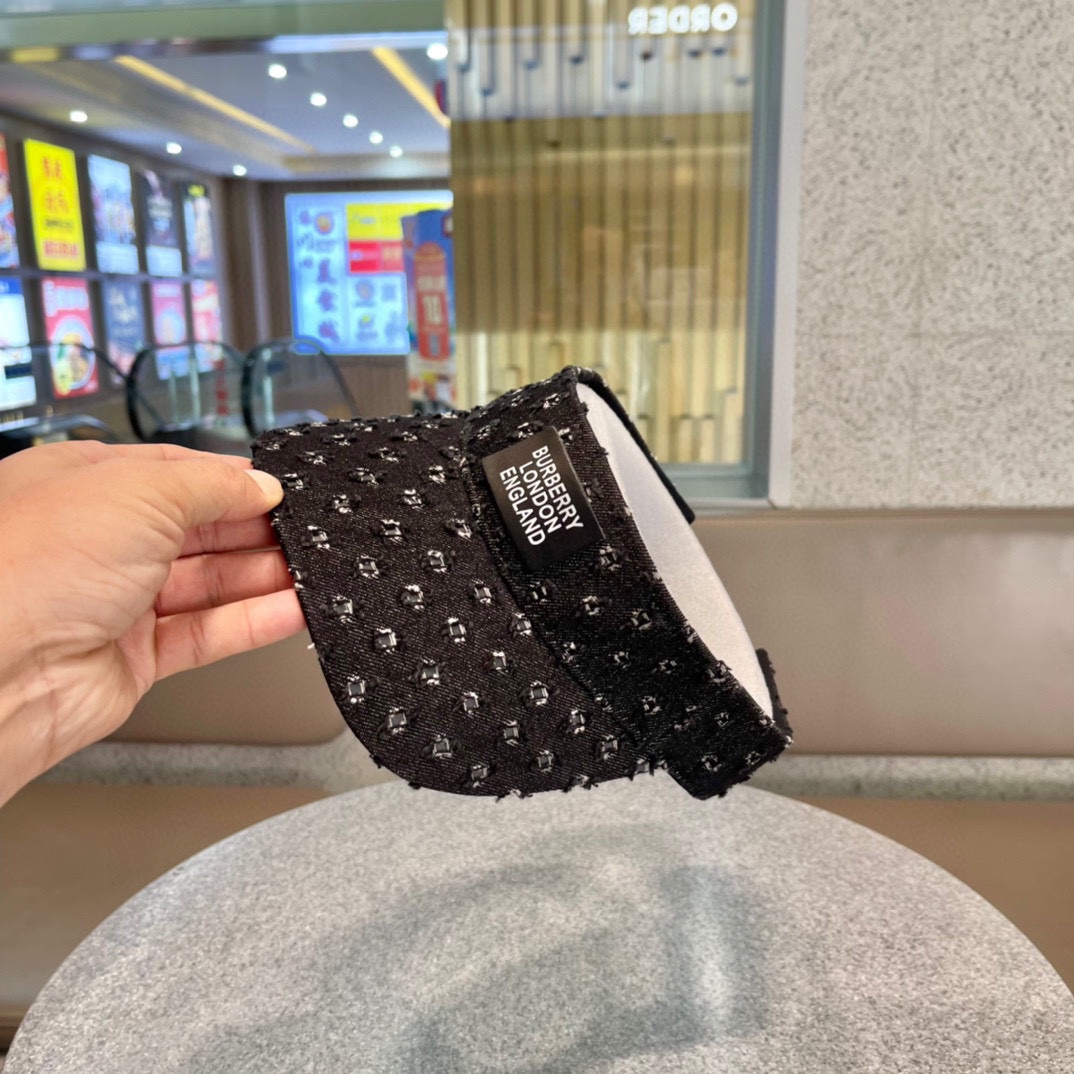【BURBERRY  バーバリー】【数量限定】空のシルクハット-BRAND OFF