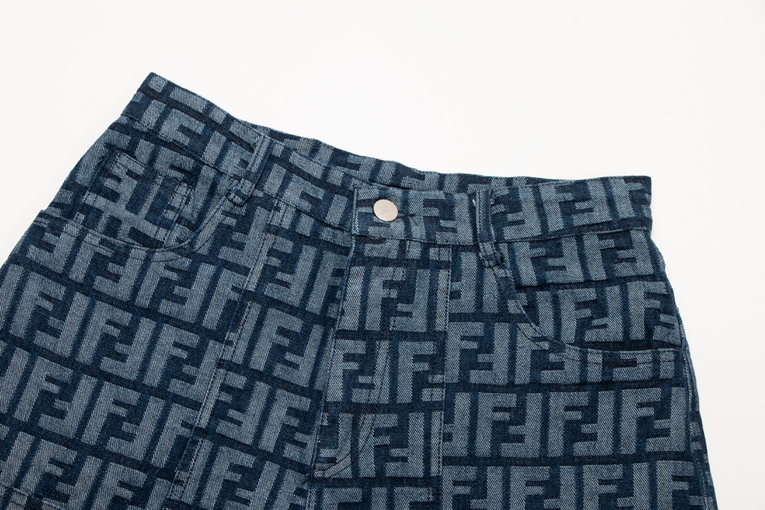 【2026】【FENDI   公式旗艦店】フェンディ   ショートパンツ  ご好評に付き再入荷！-BRAND OFF