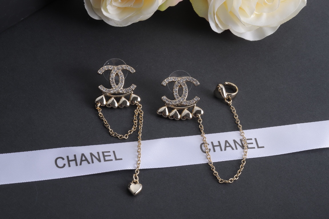 【CHANEL 】 シャネル   ファッションスタイルのイヤリング-BRAND OFF