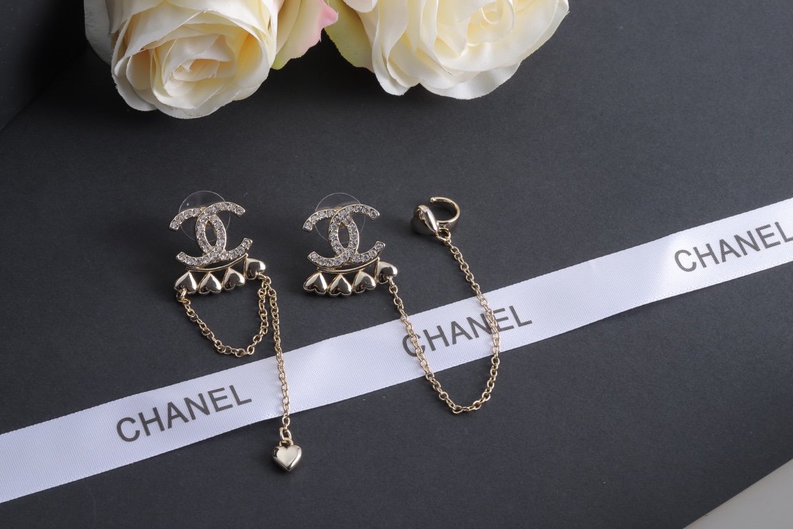 【CHANEL 】 シャネル   ファッションスタイルのイヤリング-BRAND OFF